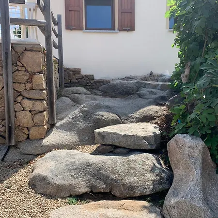 Stazzu Nuraghe Mannucciu רנה מג'ורה