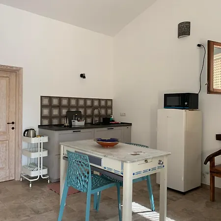 Stazzu Nuraghe Mannucciu Kır Evi *