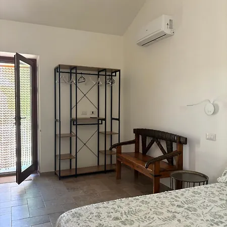 Landhuis Stazzu Nuraghe Mannucciu Rena Majore